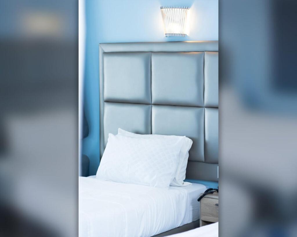 Hotel Mandy เทโทอัน ภายนอก รูปภาพ